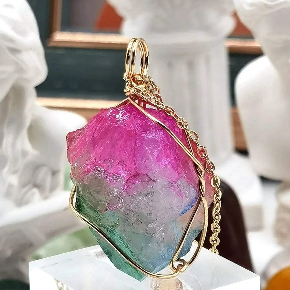 Pendentif en Quartz Naturel SANSHI – Pierre Naturelle Élégante